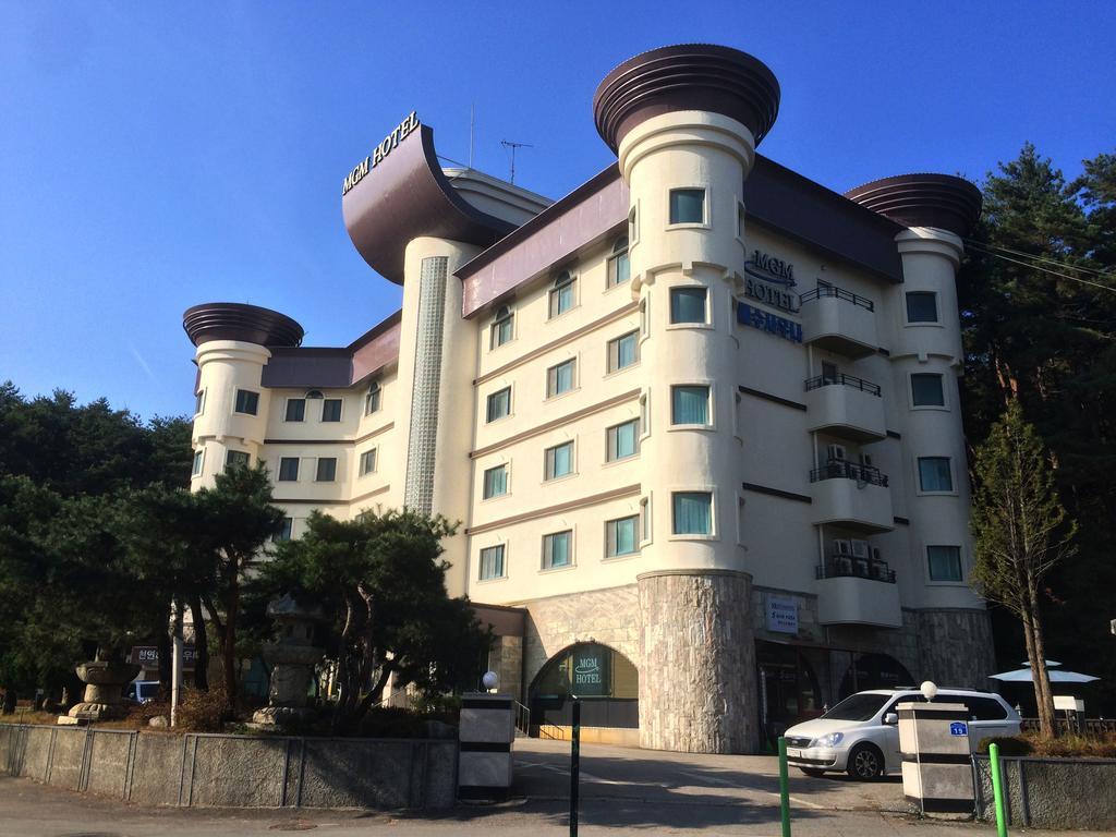 Mgm Hotel Kangrung Kültér fotó